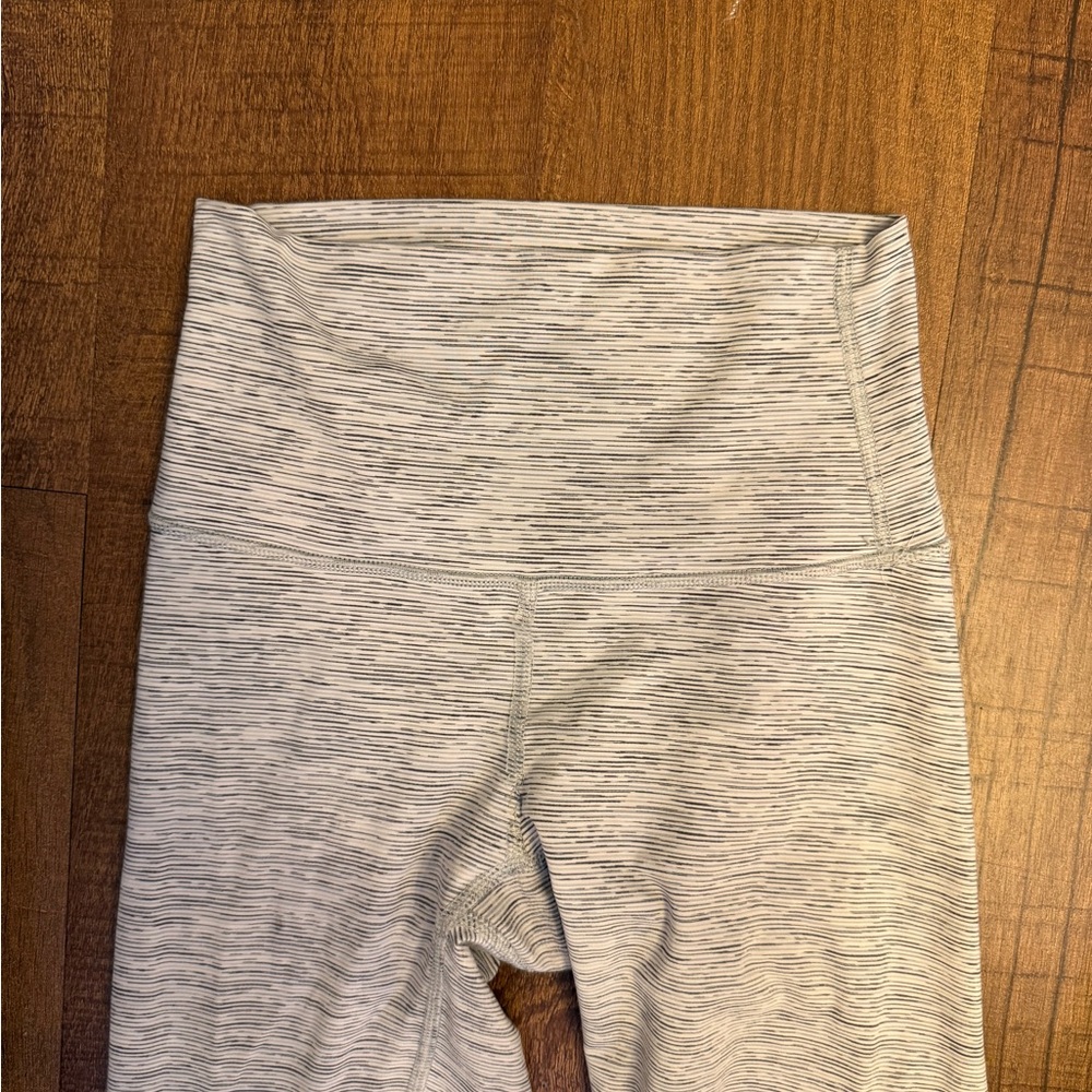 Wunder Under High-Rise Tight 23”